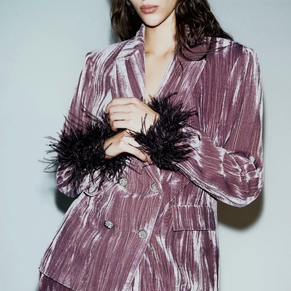 BNWT ZARA Double Breasted Velvet Blazer with Feathers Mauve Medium